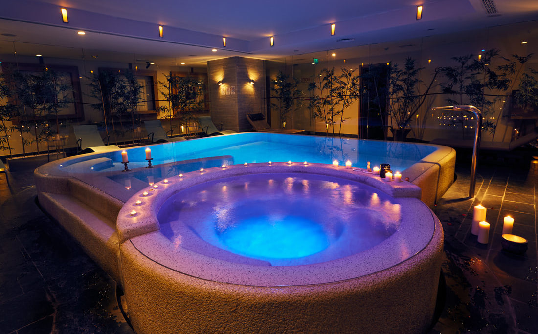 the_sofa_hotel_pool